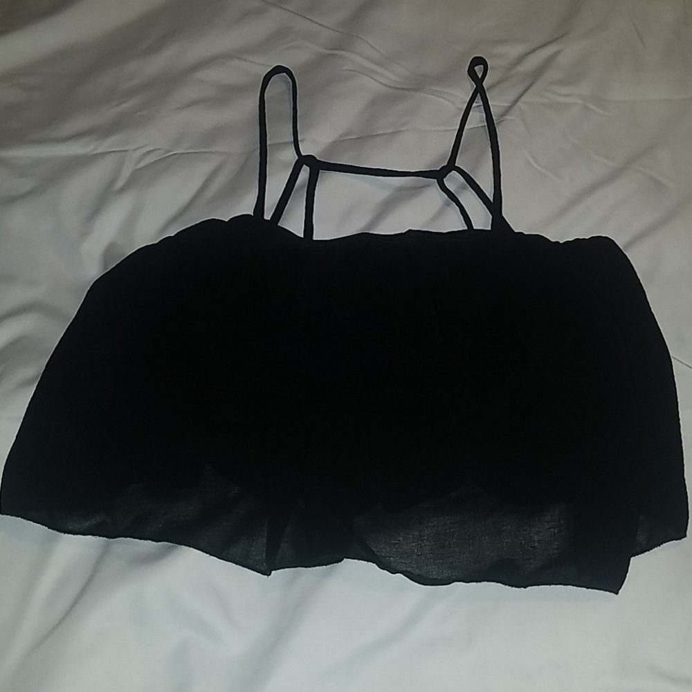 Spaghetti strap flowy crop top